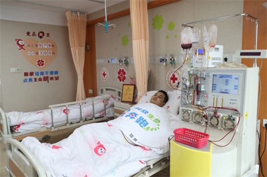生命之光：柴谷成为杭州第300例造血干细胞捐献志愿者